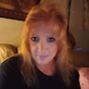 Meet your Posher, Holly